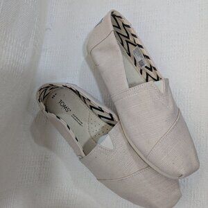 TOMS Women's W 8.5 Beige Canvas Slip-On Shoes